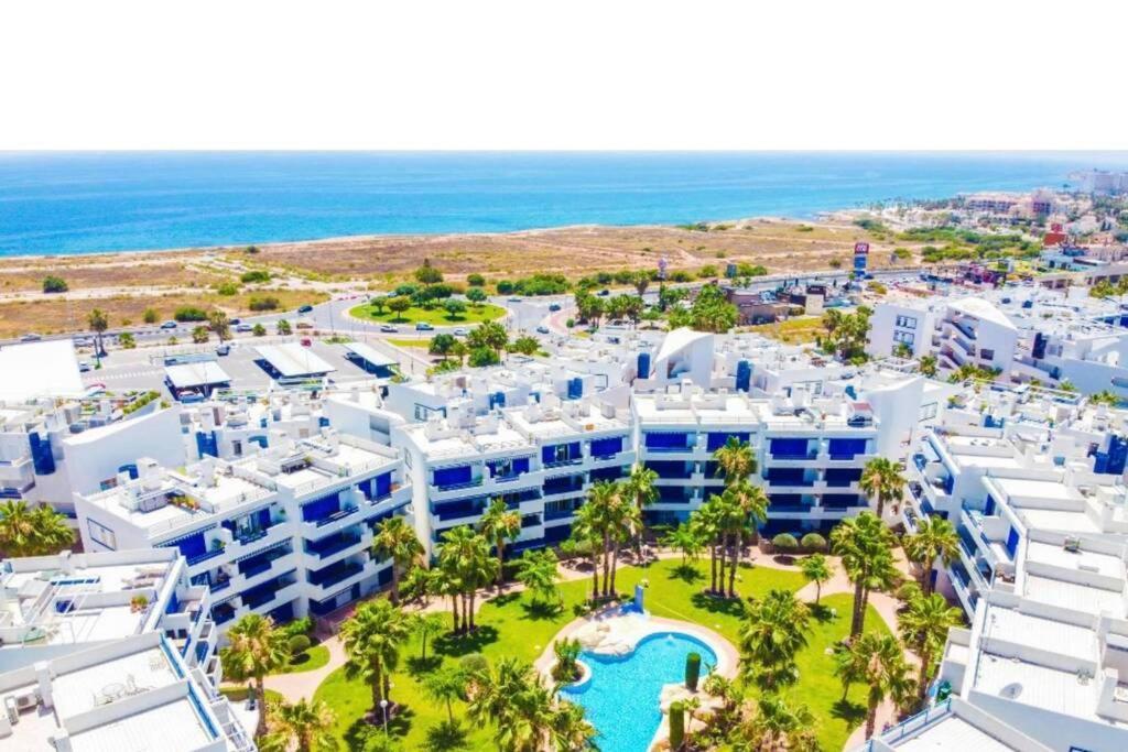 Appartement Coral House - La Calma - Playa Flamenca - Big Terrace & 4 Swimming Pools. Extérieur photo